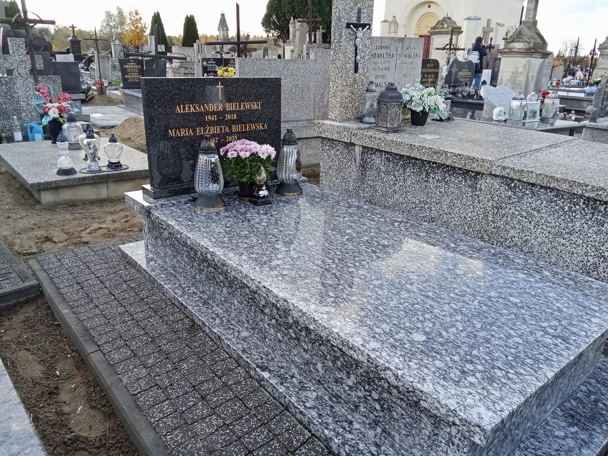 Grób Maria Bielewska